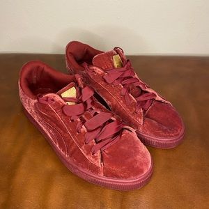 Puma Suede Low Top Sneakers Ribbon Shoelaces Size 6